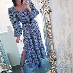 Nasty Gal Tulips Floral Long Sleeve Dress in Black with Purple Tulips size 4 US